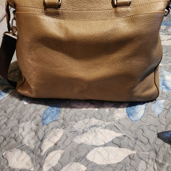 Brown Leather Messenger Bag with Structured Design W- 17 L-14 1/2... - Picture 10 of 10